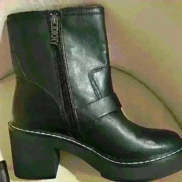 NWOT. No box. DKNY Women’s Daray Moto Leather Bootie. Color: Black. Size… - Picture 3 of 8